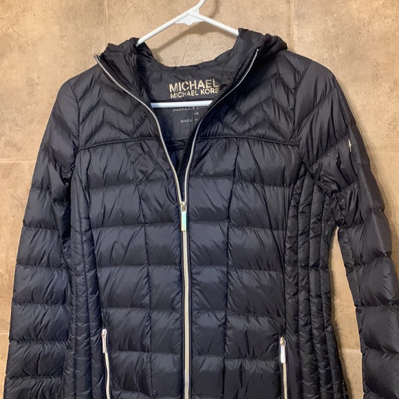 Michael Kors Puffer Jacket size XS NWT - Picture 4 of 9